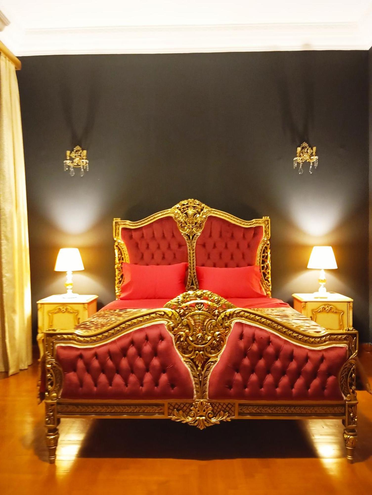 Iris Baroque Apartment Elefsina Exterior photo
