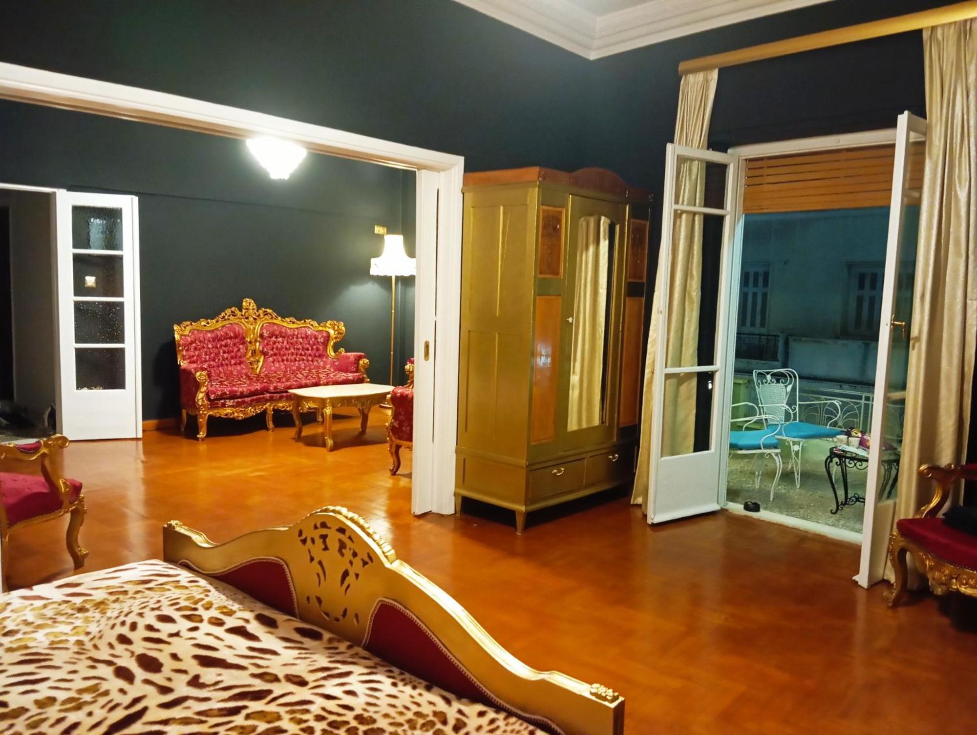 Iris Baroque Apartment Elefsina Exterior photo